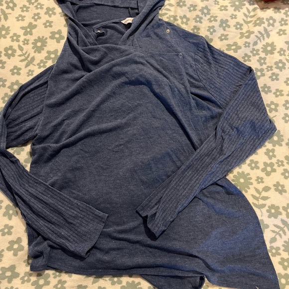 Blue Kindred Bravely sweater - Picture 1 of 5